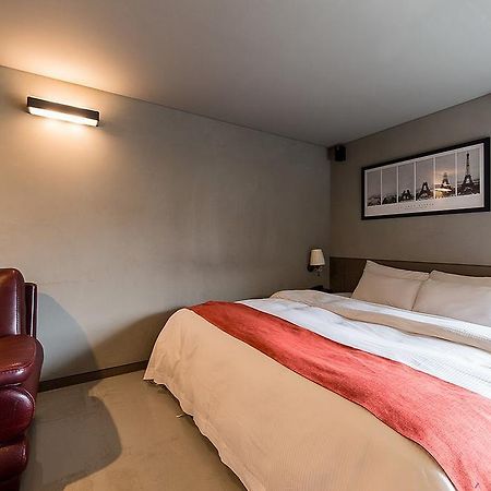 Tara Hotel Seoul Exterior photo