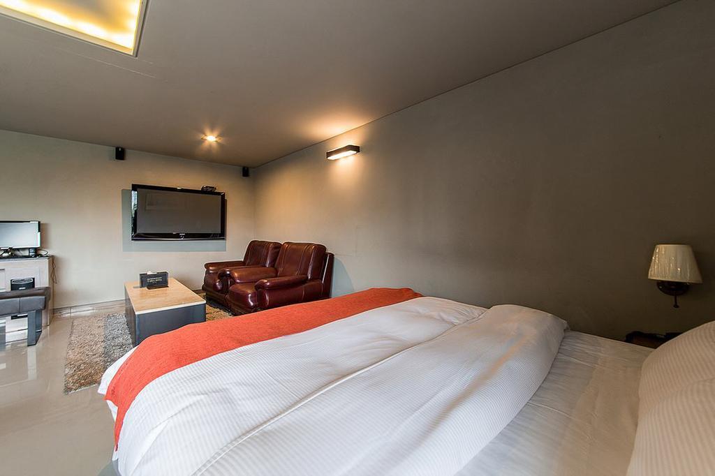 Tara Hotel Seoul Room photo