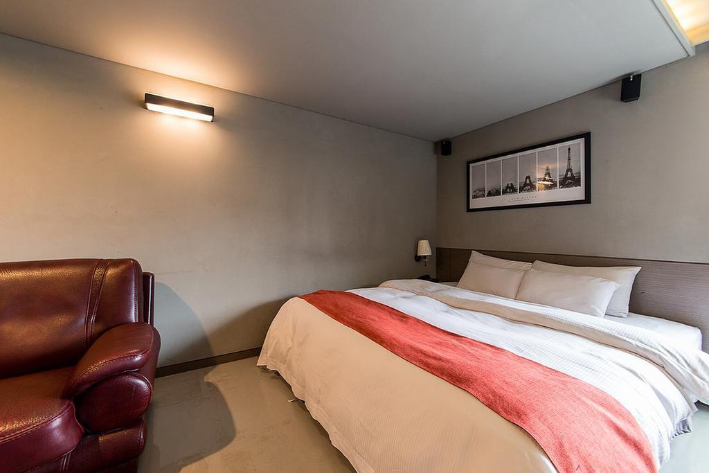 Tara Hotel Seoul Exterior photo