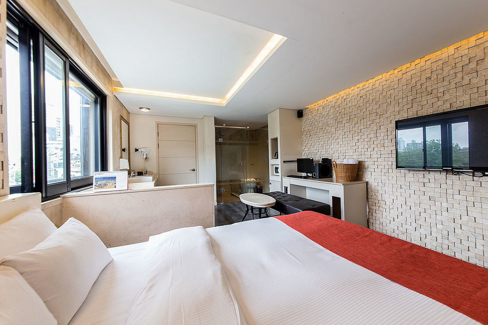 Tara Hotel Seoul Exterior photo