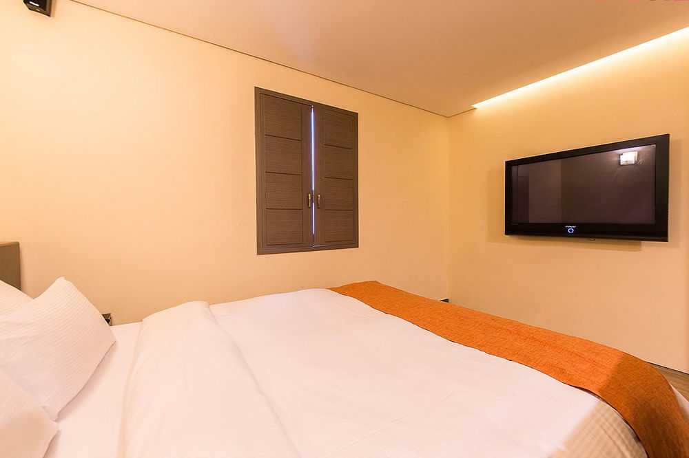 Tara Hotel Seoul Exterior photo