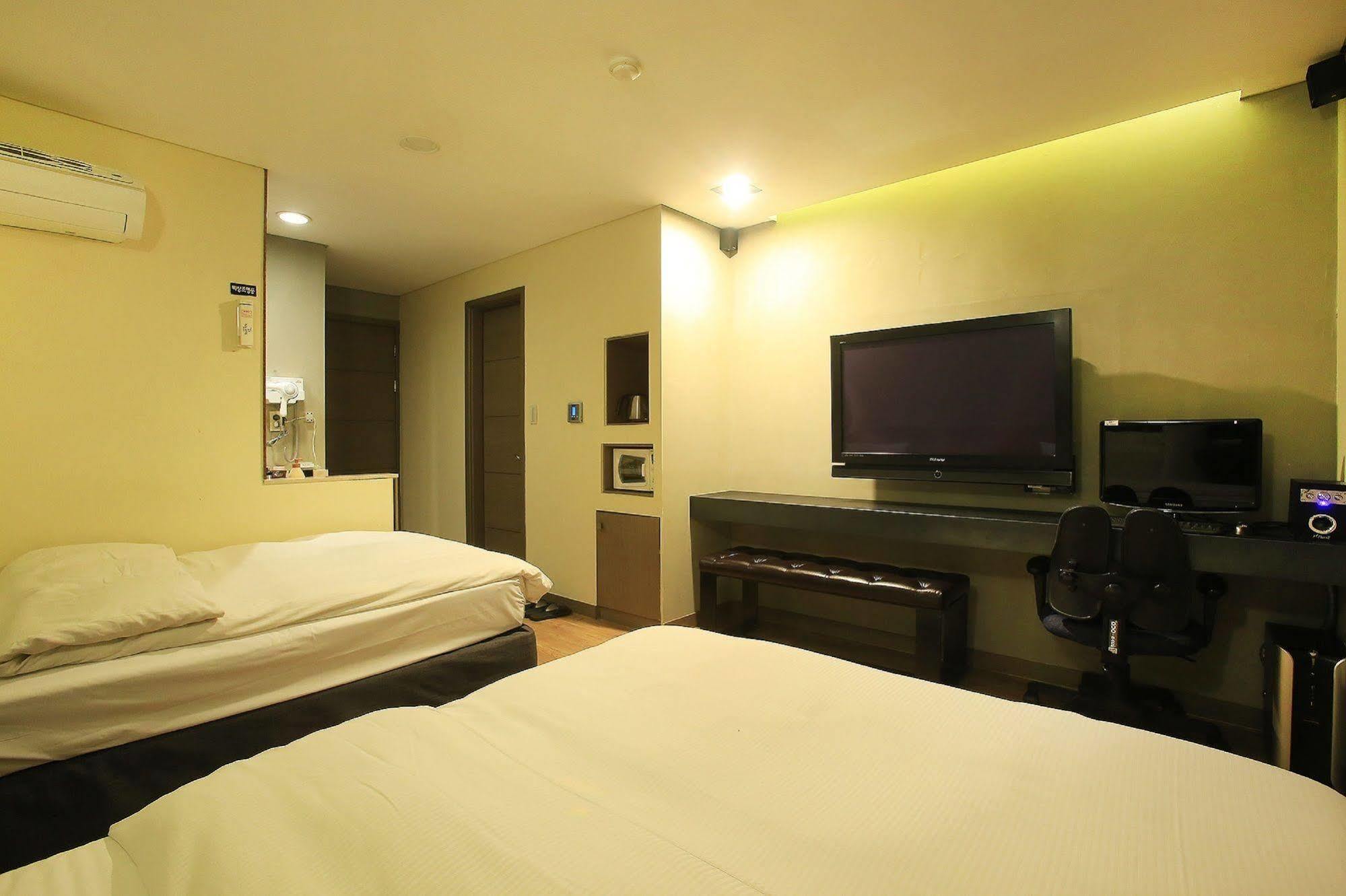 Tara Hotel Seoul Exterior photo