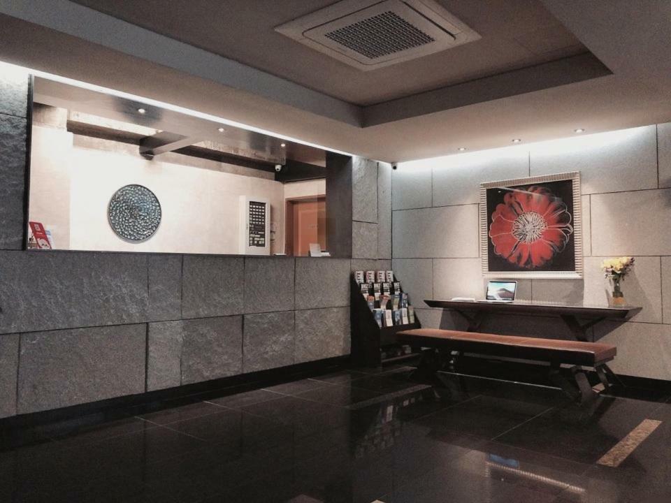 Tara Hotel Seoul Exterior photo