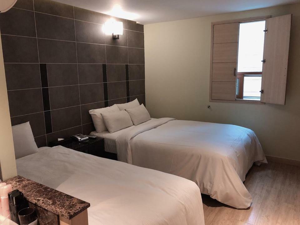 Tara Hotel Seoul Exterior photo