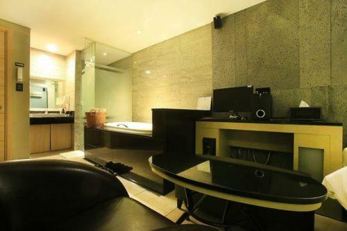 Tara Hotel Seoul Exterior photo